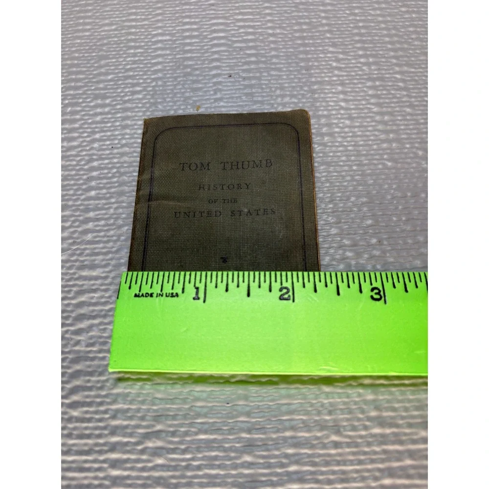 Vintage 1934 Tom Thumb History of the United States‎ Miniature Book 4th Edition